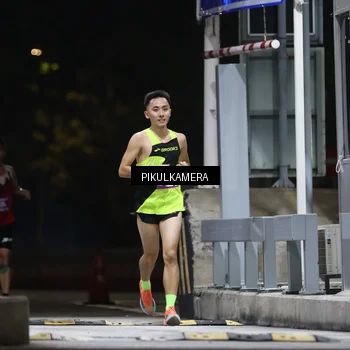 Runner Photo 7083847