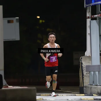 Runner Photo 7083848