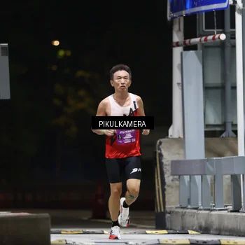 Runner Photo 7083854
