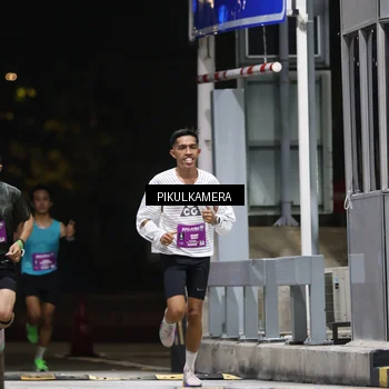 Runner Photo 7083859
