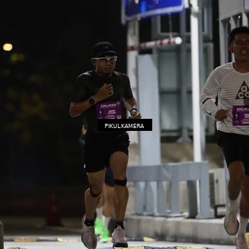 Runner Photo 7083872
