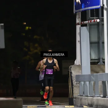 Runner Photo 7083884