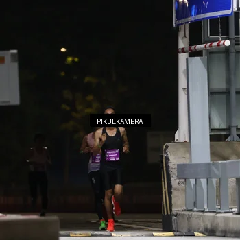 Runner Photo 7083885