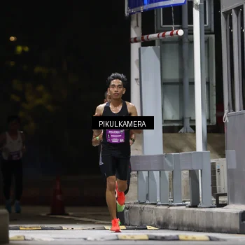 Runner Photo 7083889