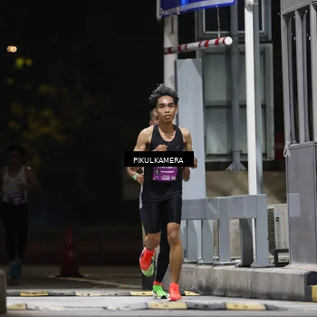 Runner Photo 7083890