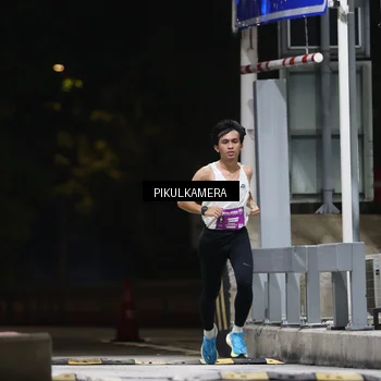 Runner Photo 7083891