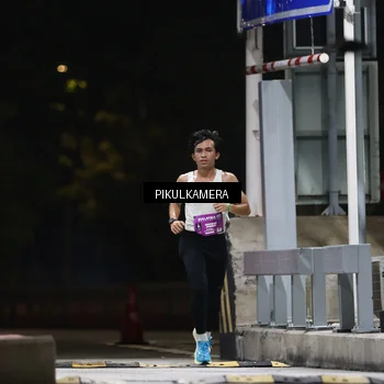 Runner Photo 7083893