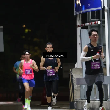 Runner Photo 7083907