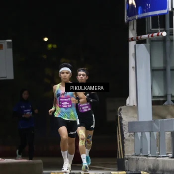 Runner Photo 7083922