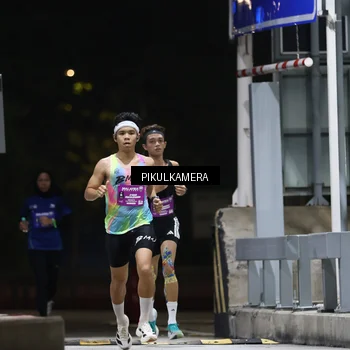Runner Photo 7083923