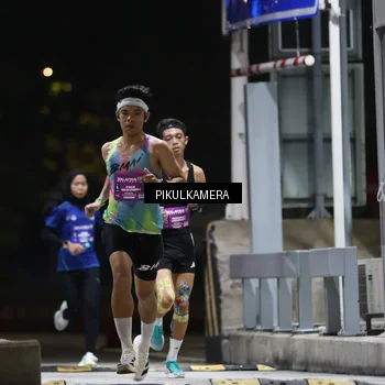 Runner Photo 7083924