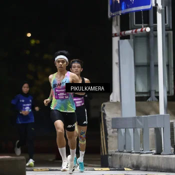 Runner Photo 7083926
