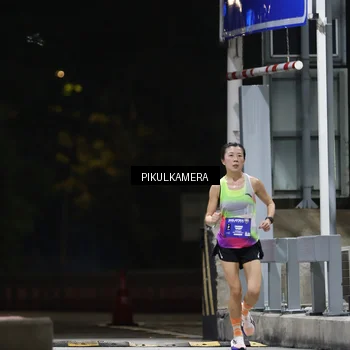 Runner Photo 7083945