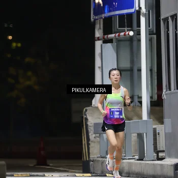 Runner Photo 7083946