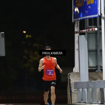 Runner Photo 7083947