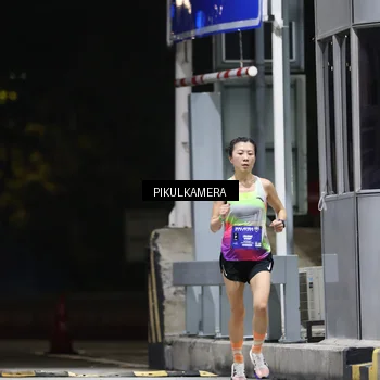 Runner Photo 7083948