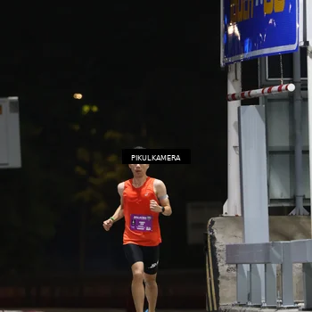 Runner Photo 7083950