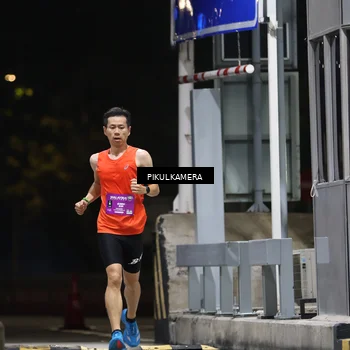 Runner Photo 7083957