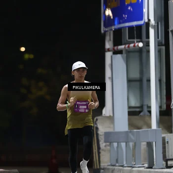 Runner Photo 7083970