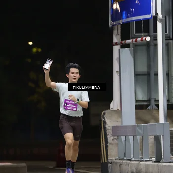 Runner Photo 7083971
