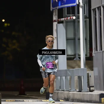 Runner Photo 7084000