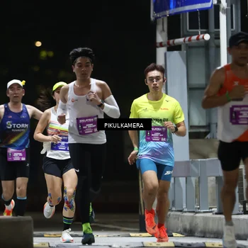 Runner Photo 7084011