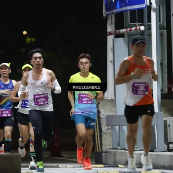 Runner Photo 7084014