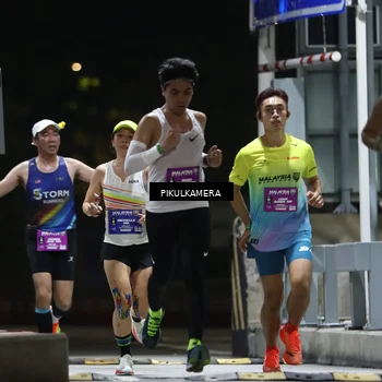 Runner Photo 7084016