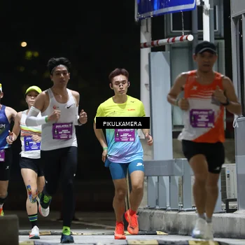 Runner Photo 7084018
