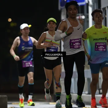Runner Photo 7084021