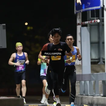 Runner Photo 7084030