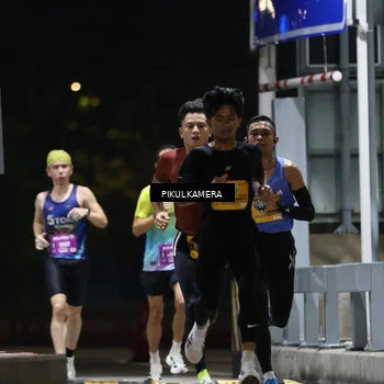 Runner Photo 7084032