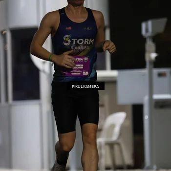 Runner Photo 7084042