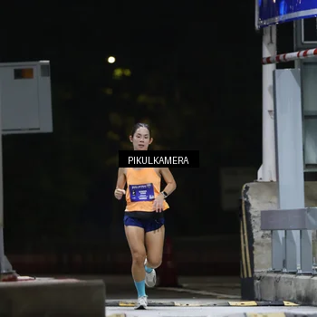 Runner Photo 7084074