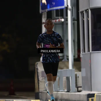 Runner Photo 7084076