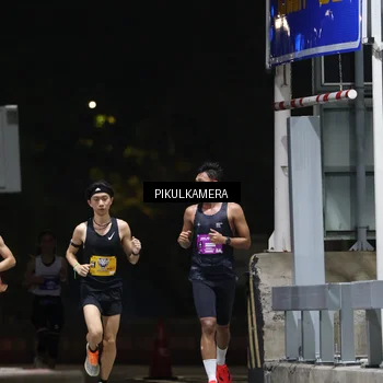 Runner Photo 7084090