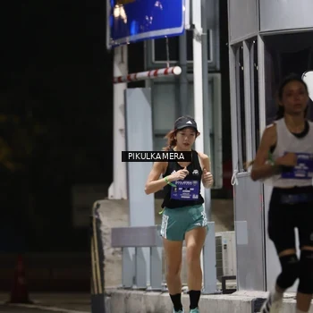 Runner Photo 7084103