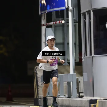 Runner Photo 7084117