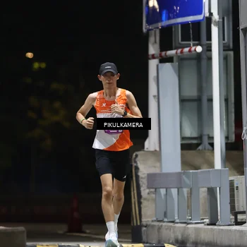 Runner Photo 7084119
