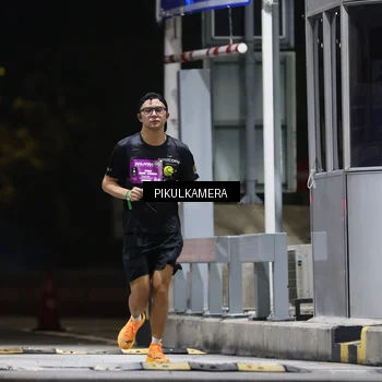 Runner Photo 7084171
