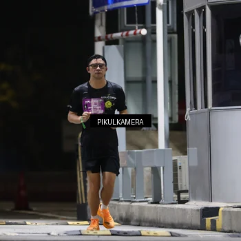 Runner Photo 7084174