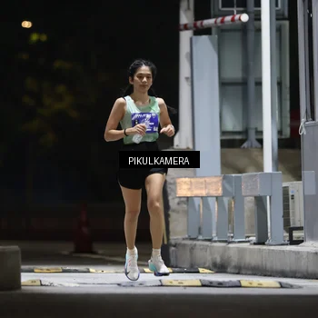 Runner Photo 7084183