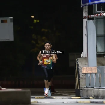 Runner Photo 7084189