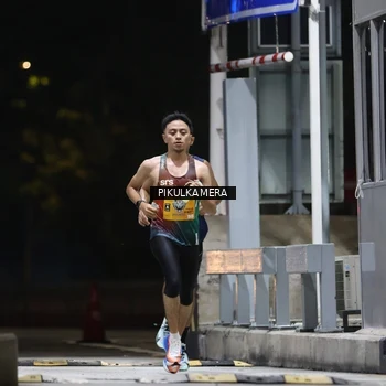 Runner Photo 7084195