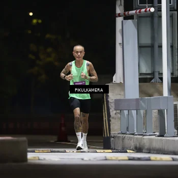 Runner Photo 7084237