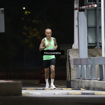 Runner Photo 7084240