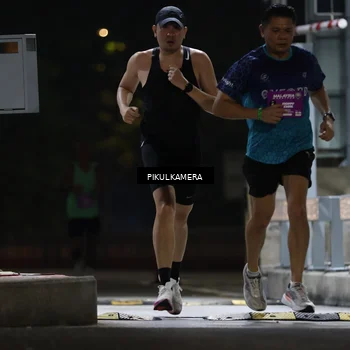 Runner Photo 7084246