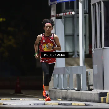 Runner Photo 7084259