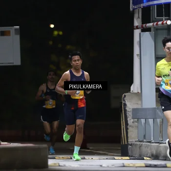 Runner Photo 7084266