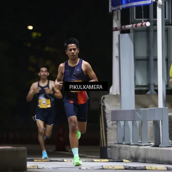 Runner Photo 7084275